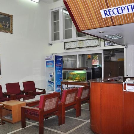 Fortune Hotel Мандалей Екстериор снимка